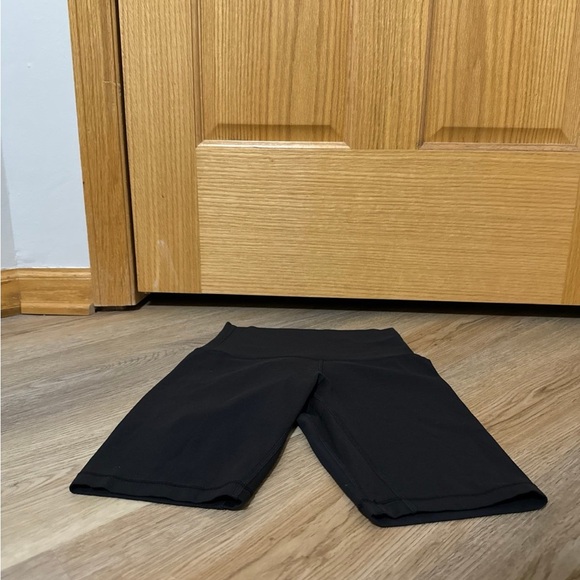 Lululemon Align Short *8" Black size 2 - Picture 6 of 10